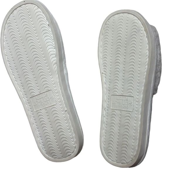 AW Bridal Engagement Slippers. Size Medium 7/8. - Picture 6 of 7